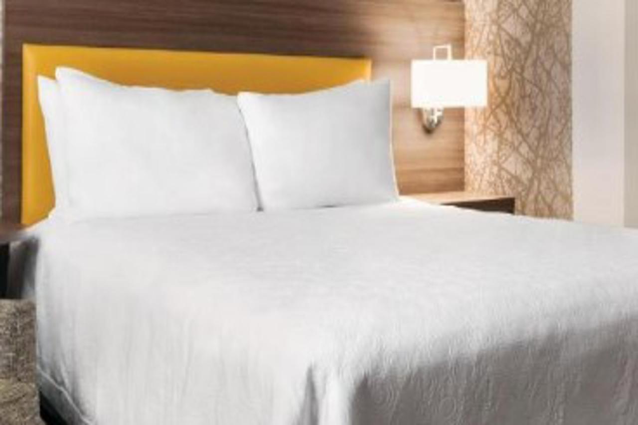 Home2 Suites By Hilton Brooklyn Park Minneapolis Bagian luar foto