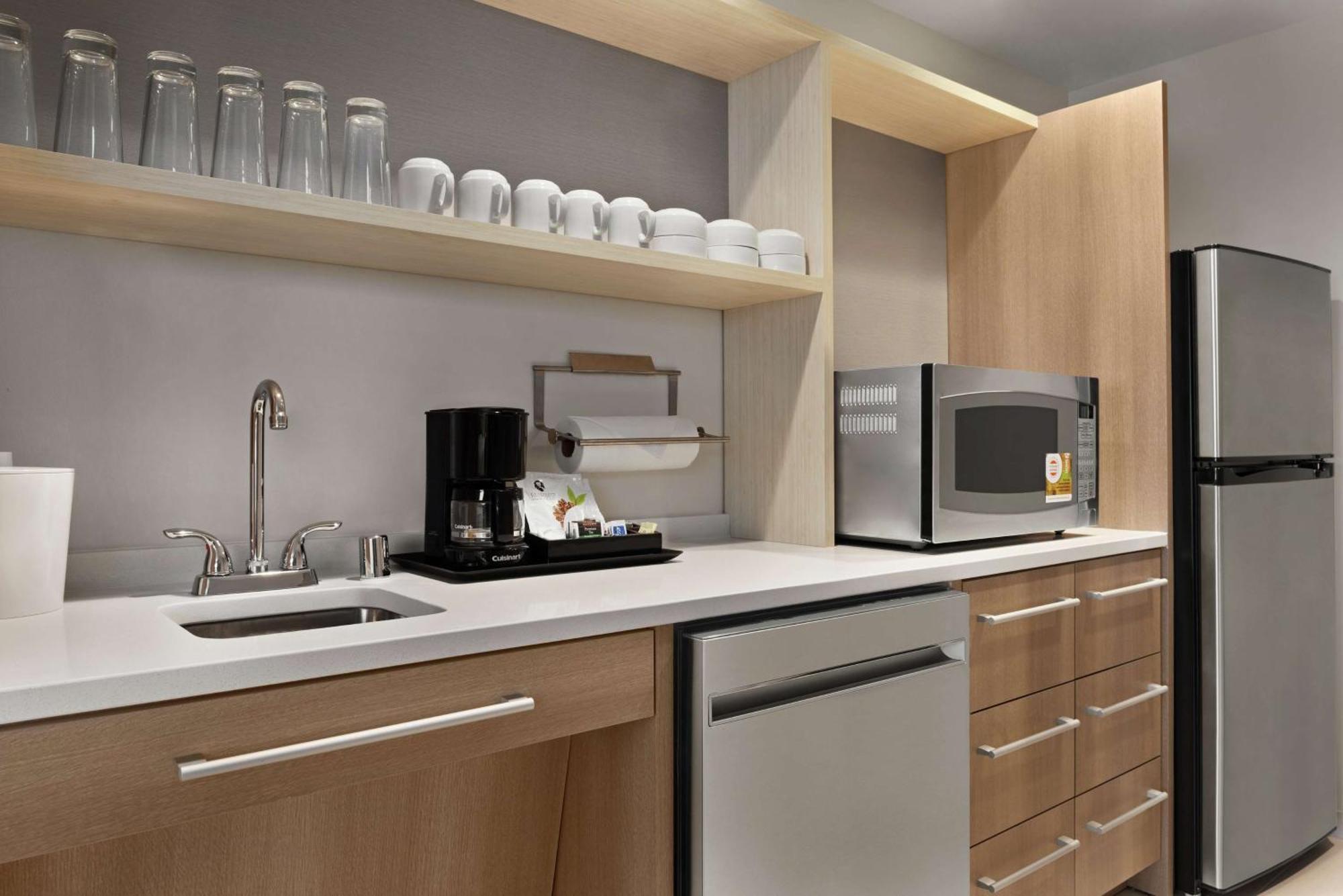 Home2 Suites By Hilton Brooklyn Park Minneapolis Bagian luar foto